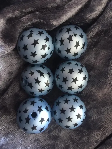5 Acrylperlen 20mm mit Sternen by Raheli1 hellblau