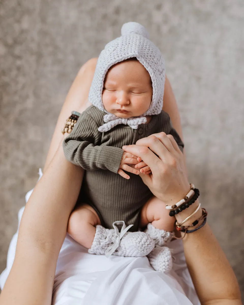 Merinoset Mützchen & Booties Grau