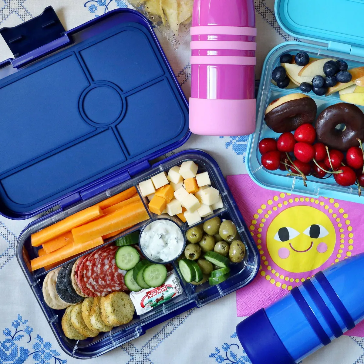 Yumbox auslaufsichere Tapas Bento-Lunchbox Tapas (XL) - Monte Carlo Blau Jungle Tray
