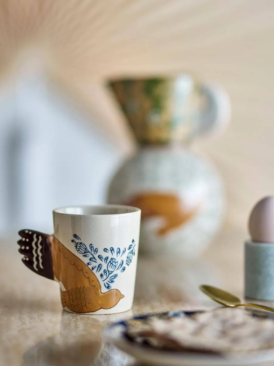 Bloomingville Hezha Tasse aus Steingut – Tasse mit Vogelmotiv
