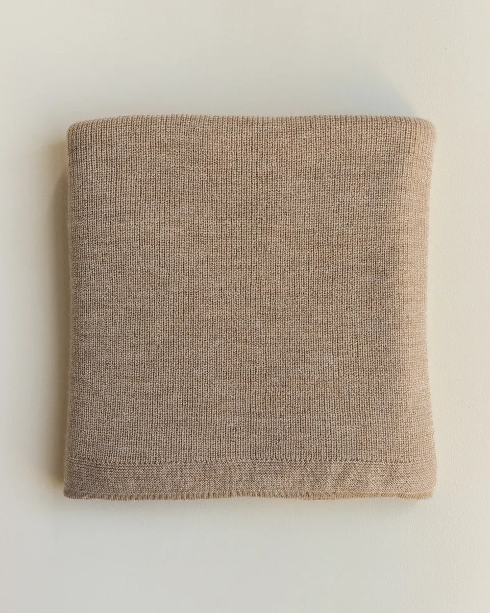 Hvid Babydecke "Felix" Sand