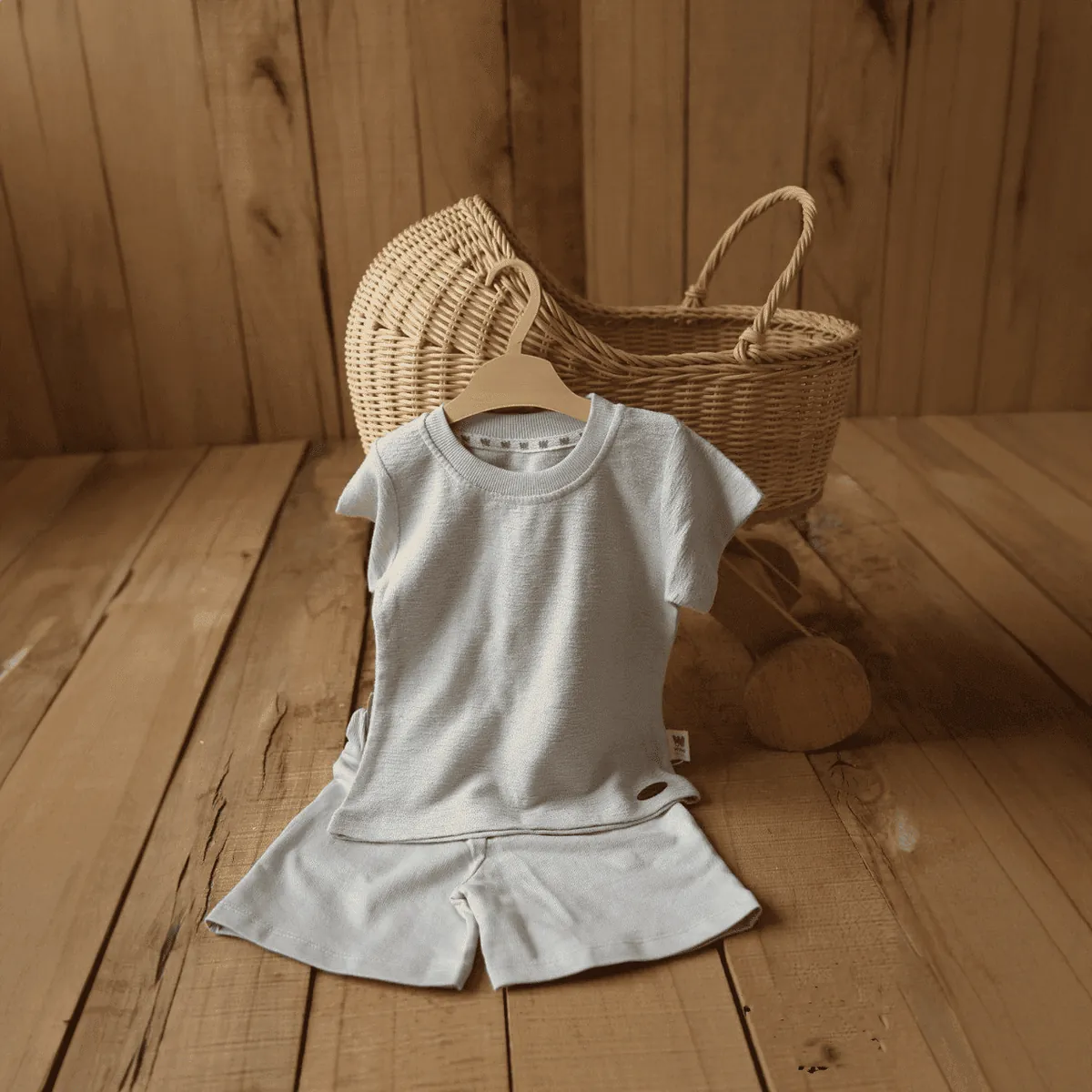 T-Shirt mit Shorts, 2 teiliges Set- Grau