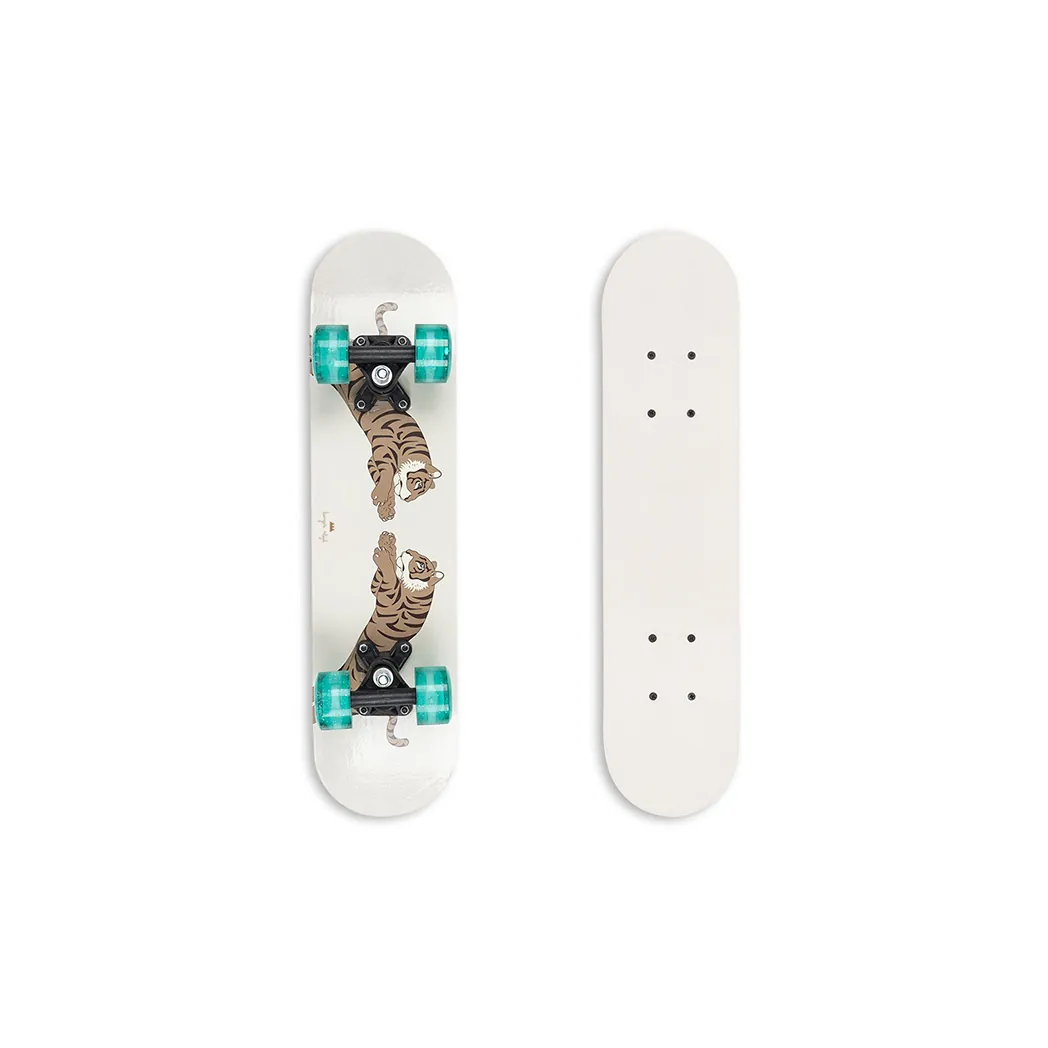 Skateboard Tiger