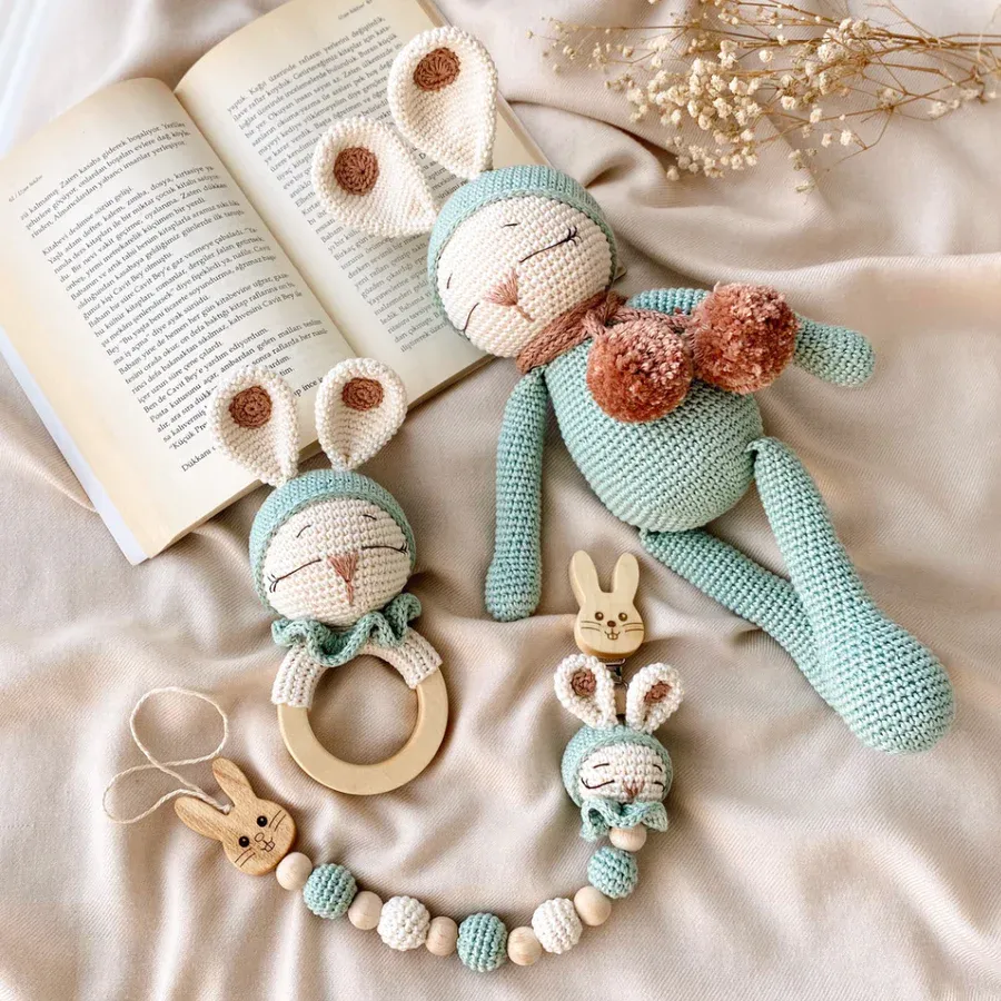 handgemachtes Amigurumi Neugeborene Baby Set Mintgrün