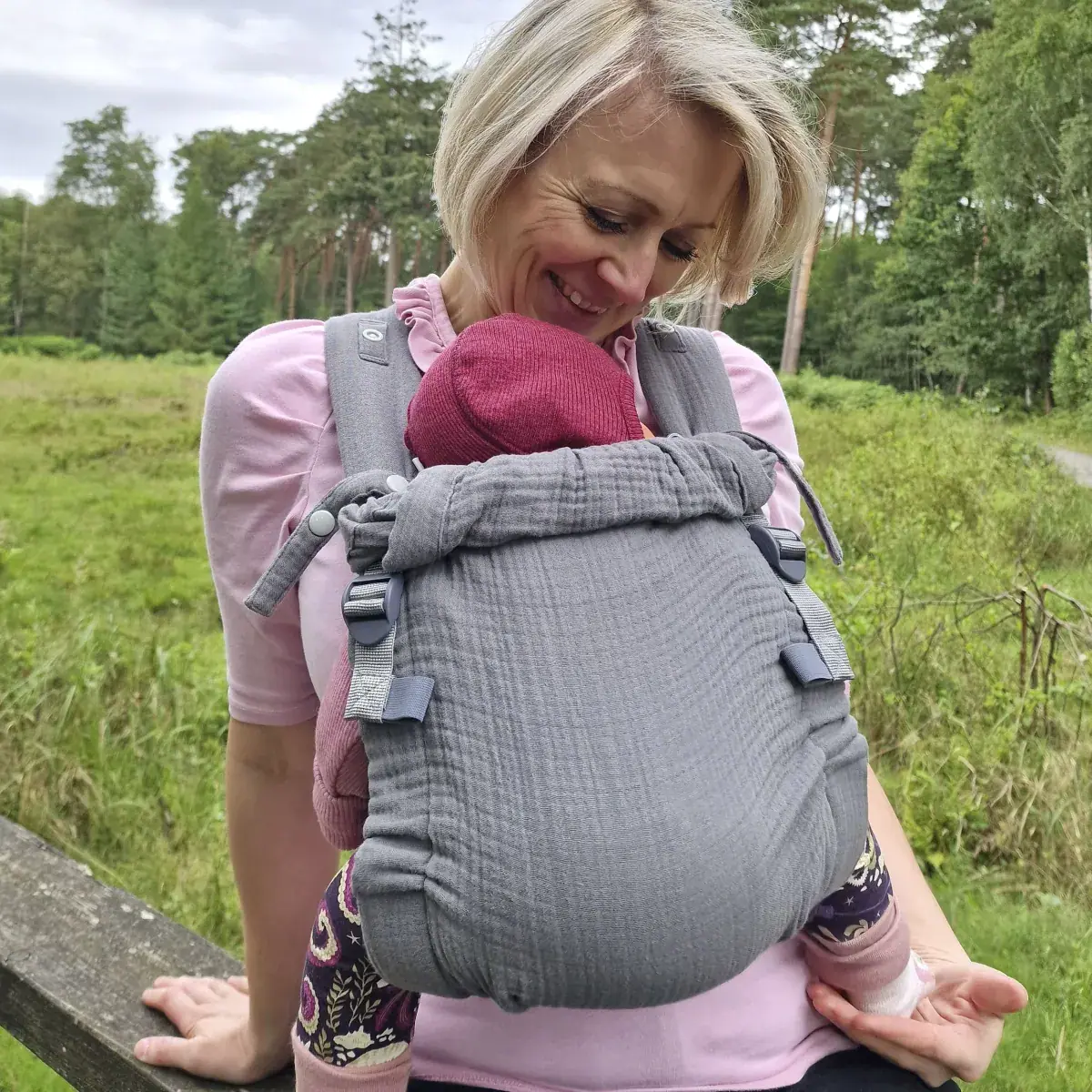 Aurora Musselin Babytrage – ab Geburt, ergonomisch & kuschelig aus Bio-Baumwolle - Silvergrey