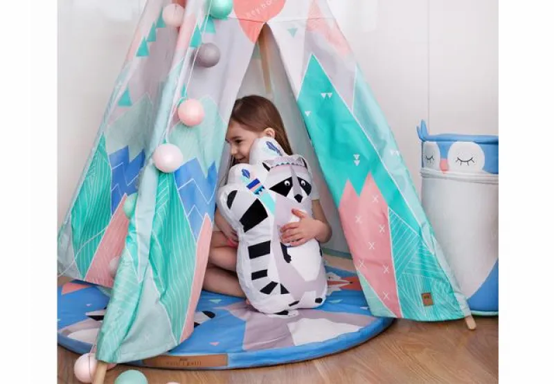 Tipi Forest Friends