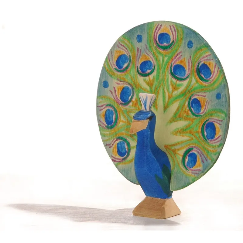 Ostheimer Holztier "Pfau mit Rad"